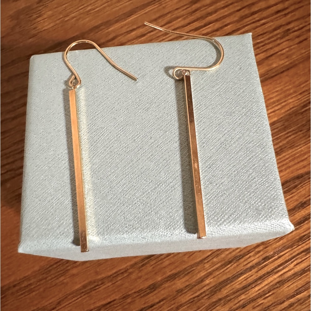 14k gold bar earrings